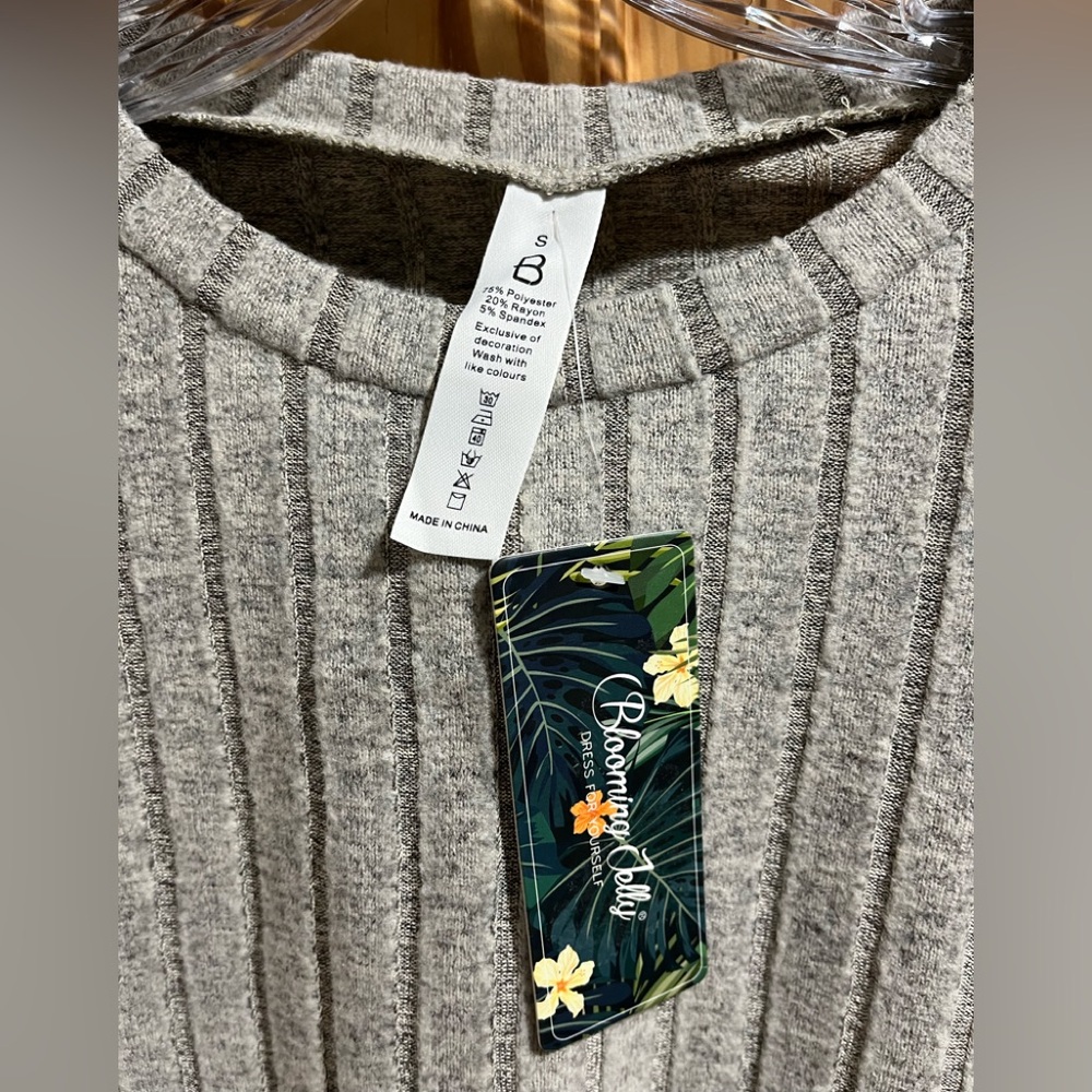Soft & Cozy Ribbed Knit Pajama Set - Picture 4 of 13